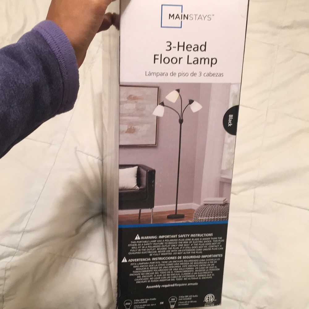 Lamp - Picture 2 of 4